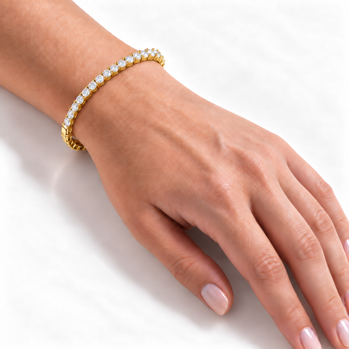 Transparency Bracelet – A Pure and Timeless Sparkle