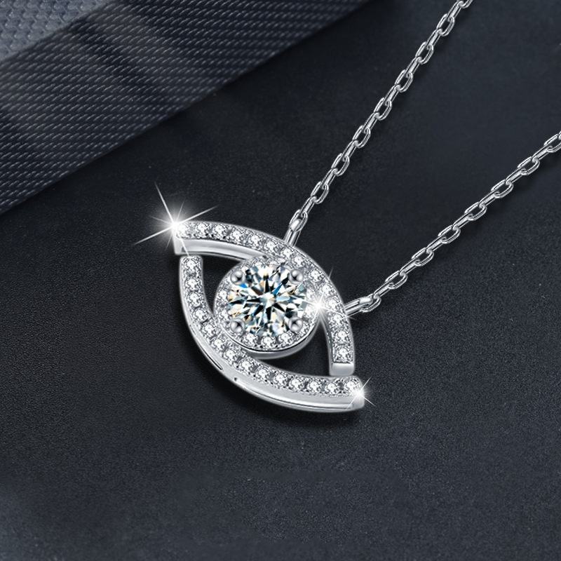 Awakening Eye Pendant Necklace – Captivating Radiance