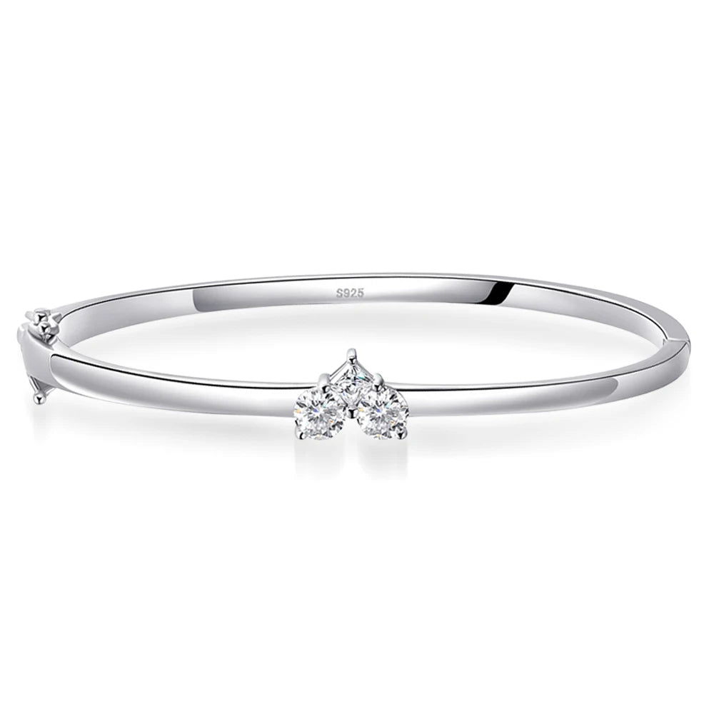 Heart-Shaped Moissanite Bracelet
